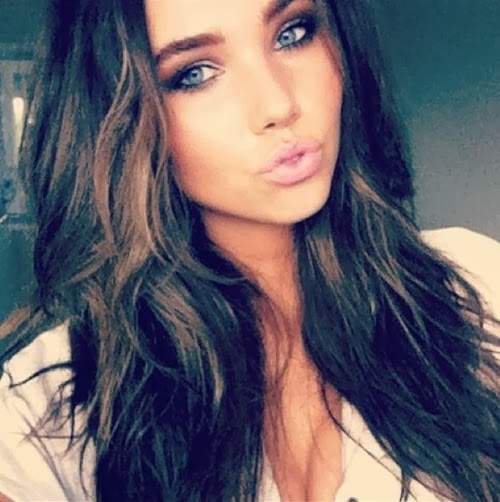 The Amazing Of Natural Dark Hair With Highlights Blue Eyes Cute
