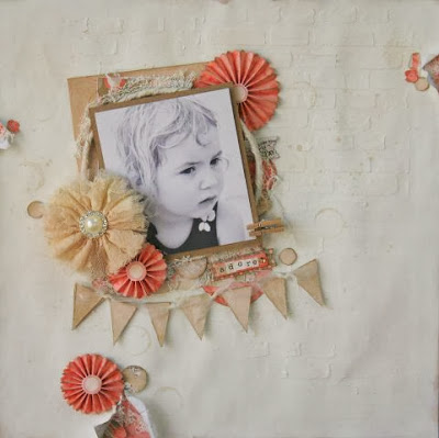 http://scrappingoutback.com/december-13-by-sandrine-dawes-online-class-kits-scrapping-outback