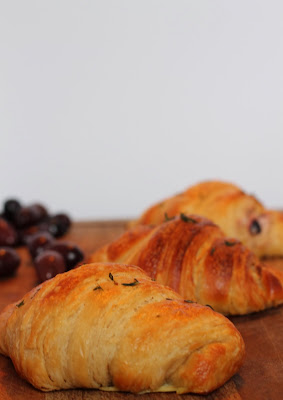 Goat's cheese, olive and thyme croissants