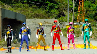 The Kyoryugers ready for battle