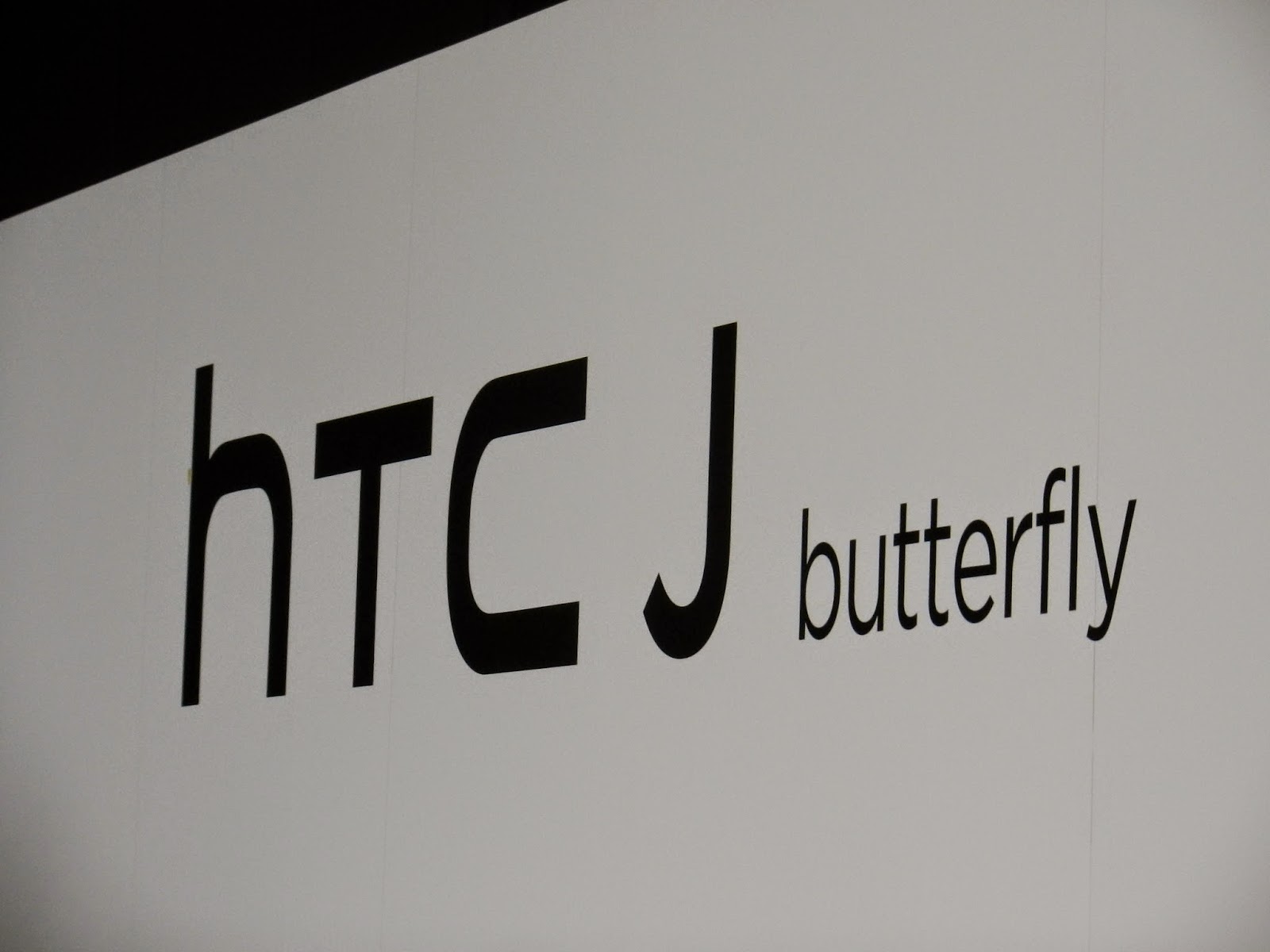 Huhka Com 出張所 イベントレポート Htc J Butterfly Htl23 タッチ トライ