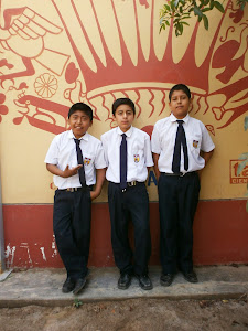Estudiantes peruanos