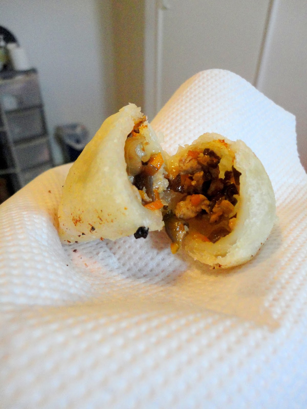 Tried n Tested Ham Sui Gok, 咸水角 (Fried pork dumplings)