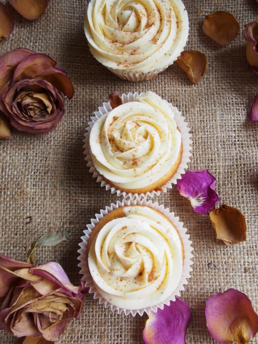 Snickerdoodle Cupcakes – Kaneliset vuokaleivokset