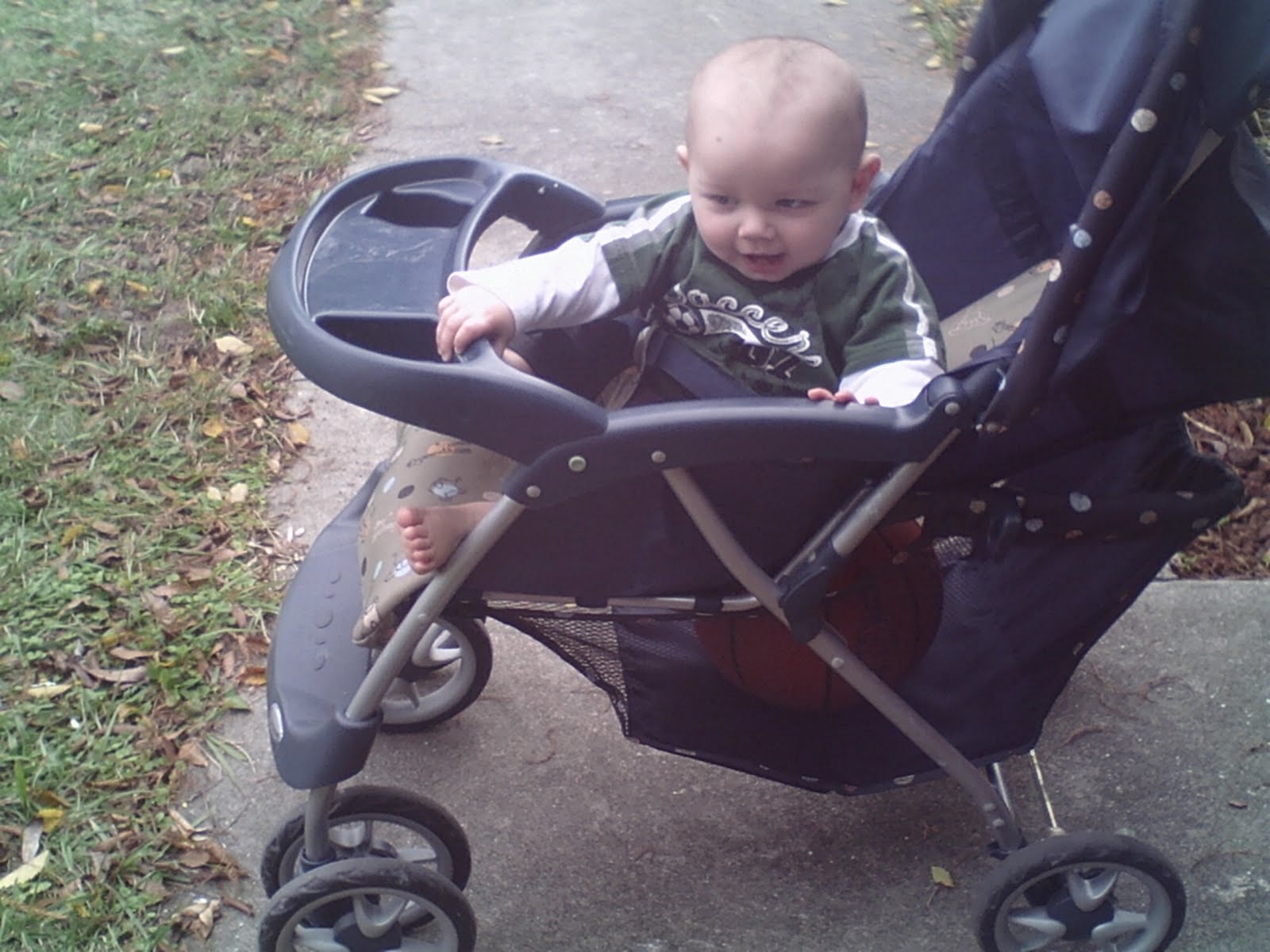 Babies like stroller walks