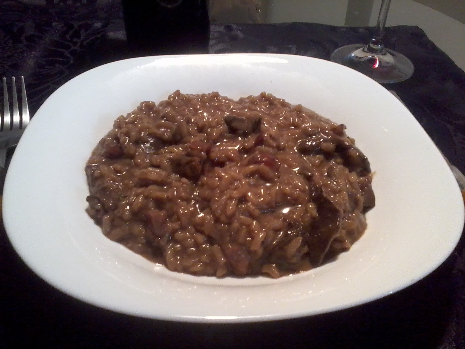 BLOG DA APRENDIZ DE COZINHEIRA Risoto de Vinho Tinto, Linguiça e Funghi