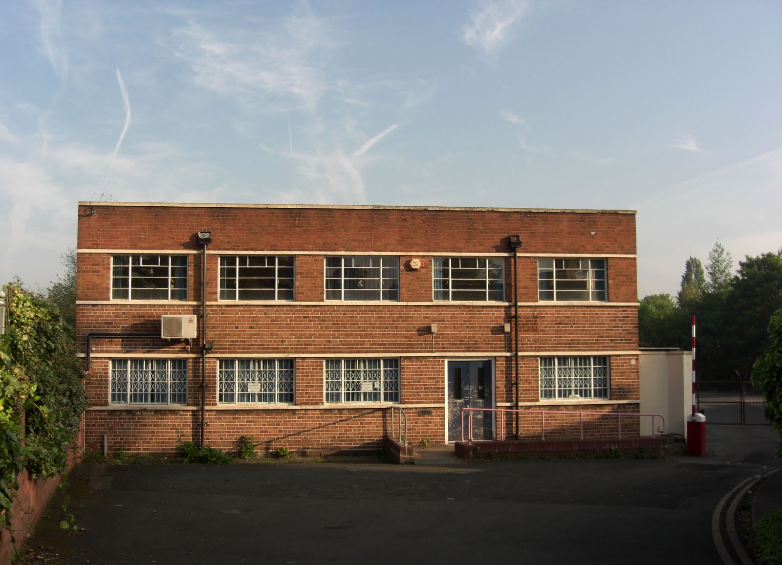 P1800 Jensen Factory HQ building still standing in 2011 P1800 Passion