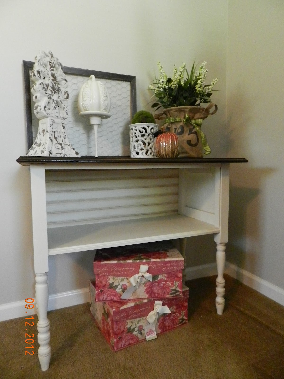 Giraffe Legs side table redo