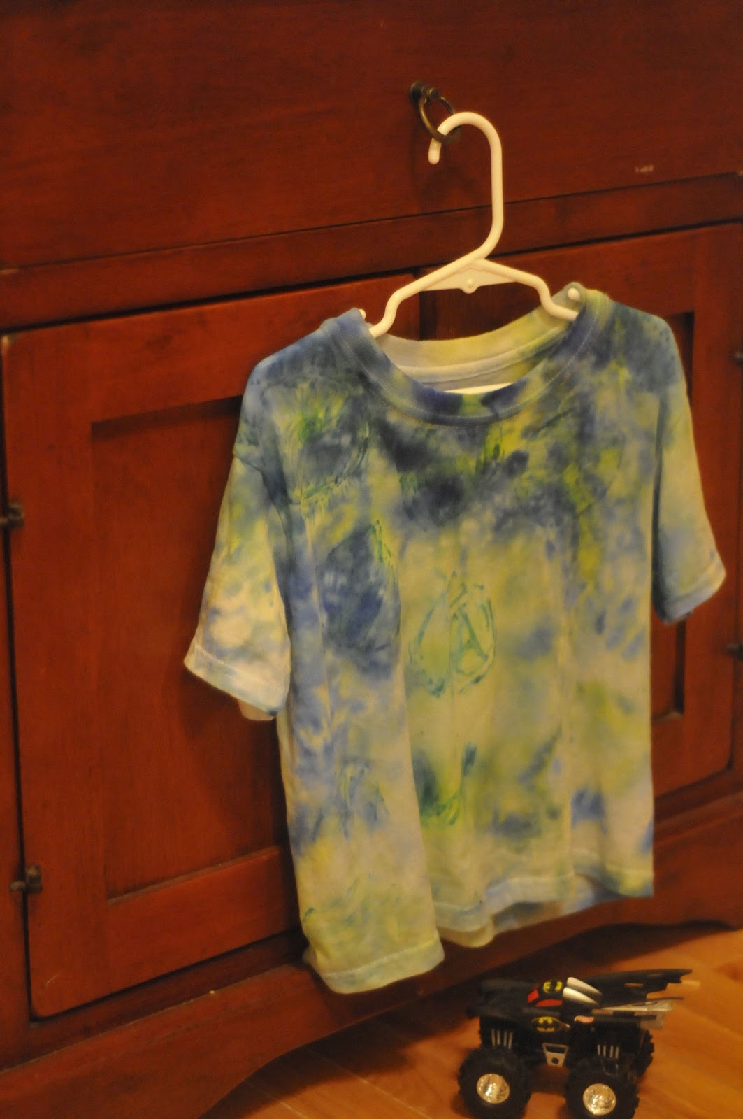 Permanent Marker Tie Dye!