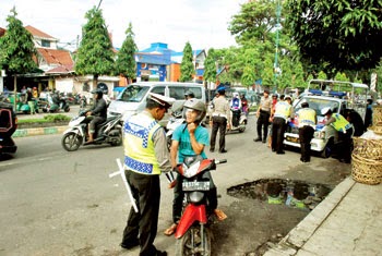 Polresta Sidimpuan Targetkan 50 Tilang per Hari Polresta Sidimpuan Targetkan 50 Tilang per Hari