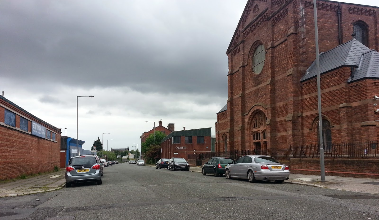 After Returning To Their 1st Floor Lodgings In The Early Hours They Argued And Mrs Simons The Landlady Who Lived Below Went Up To See What Was Going On After Returning To Their 1st Floor Lodgings In The Early Hours They Argued And Mrs Simons The Landlady Who Lived Below Went Up To See What Was Going On