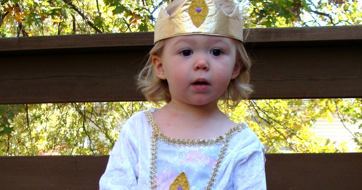 Sew Me a Story Make It New Monday! Princess Costume for Zoe