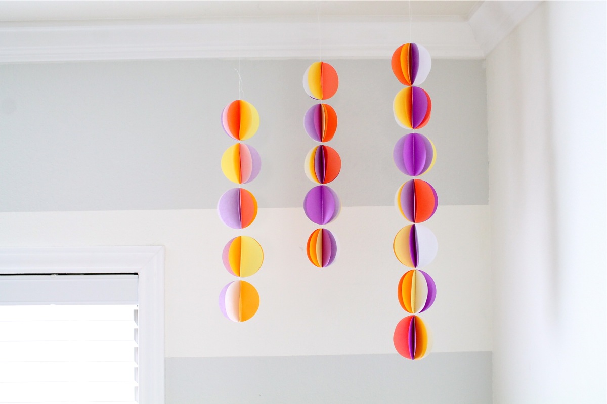 Paper Ball Chains MADE EVERYDAY