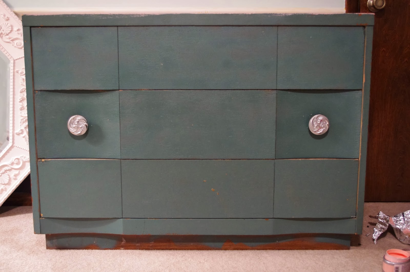 Mamas Together Garage Sale Dresser Upcycle