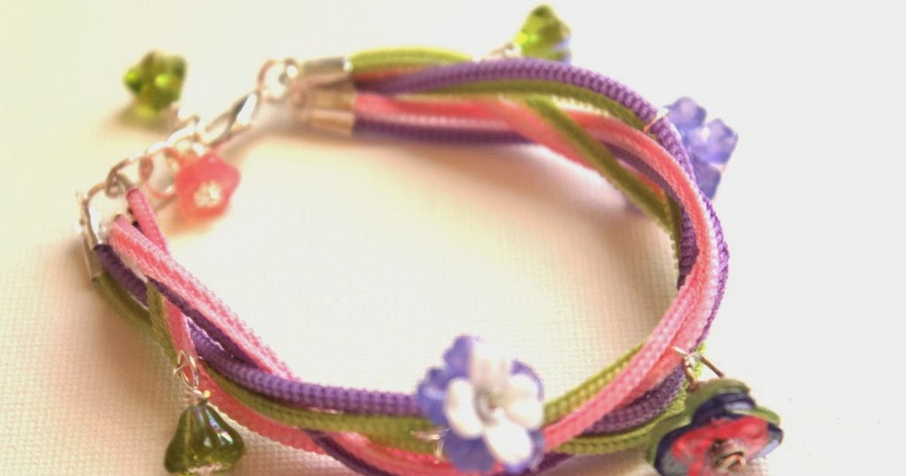 Totally Tutorials Tutorial Exchange How to Make a Braided Bracelet