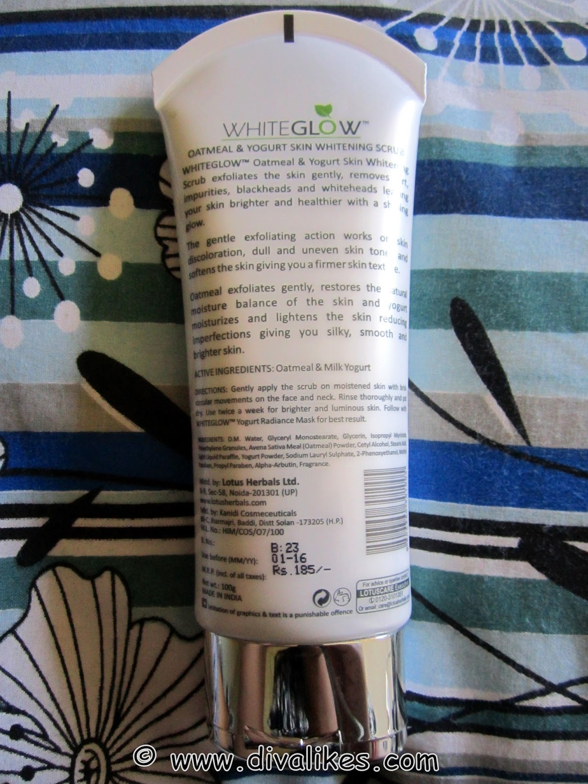 Lotus Herbals WhiteGlow Oatmeal & Yogurt Skin Whitening Scrub Review