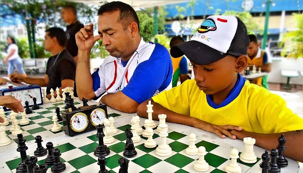 Exitoso Cuadrangular Policial 2012 Exitoso Cuadrangular Policial 2012