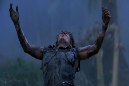 Willem Dafoe protagonizando uma das cenas mais marcantes do filme