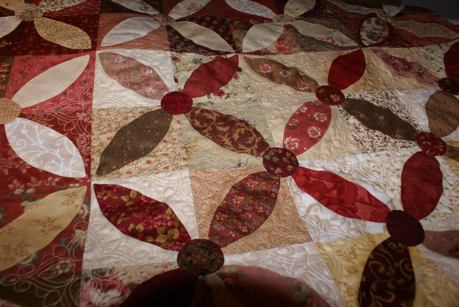 The Saturday Quilter Machine Embroidery Quilting