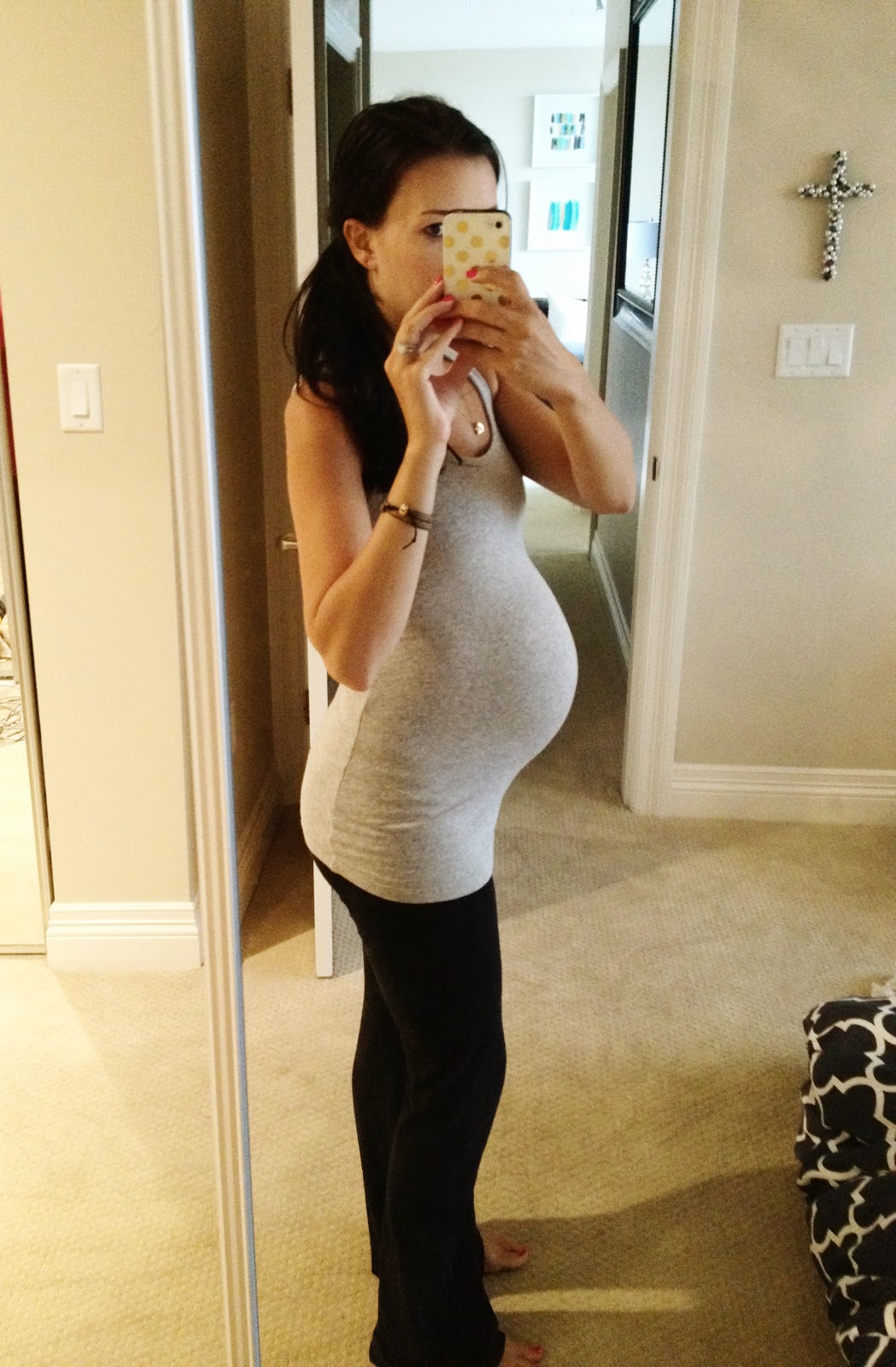 Sweet Potato Veggie Burger + Pregnancy Photo Journey