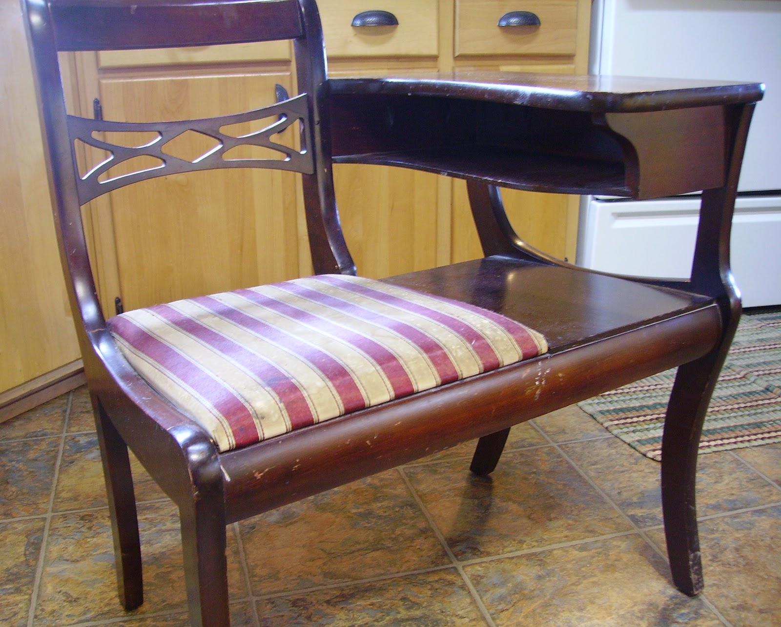 Phone Chair