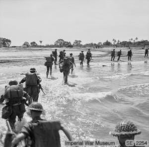 Fuente: http://www.ramree.com/2011/07/18/battle-ramree-island-photos/