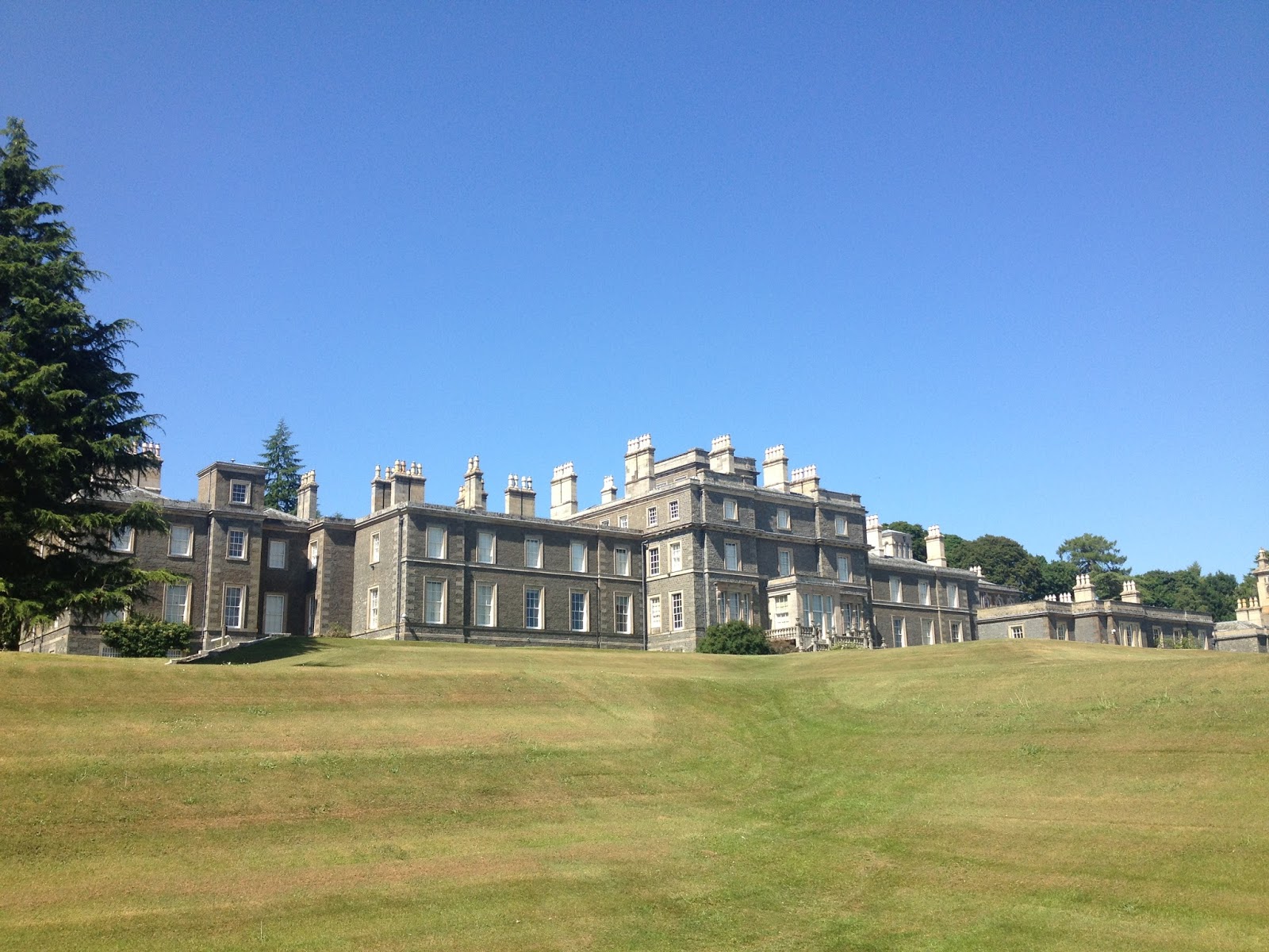 from the abstract to the antique... Thesis stop 1 Bowhill