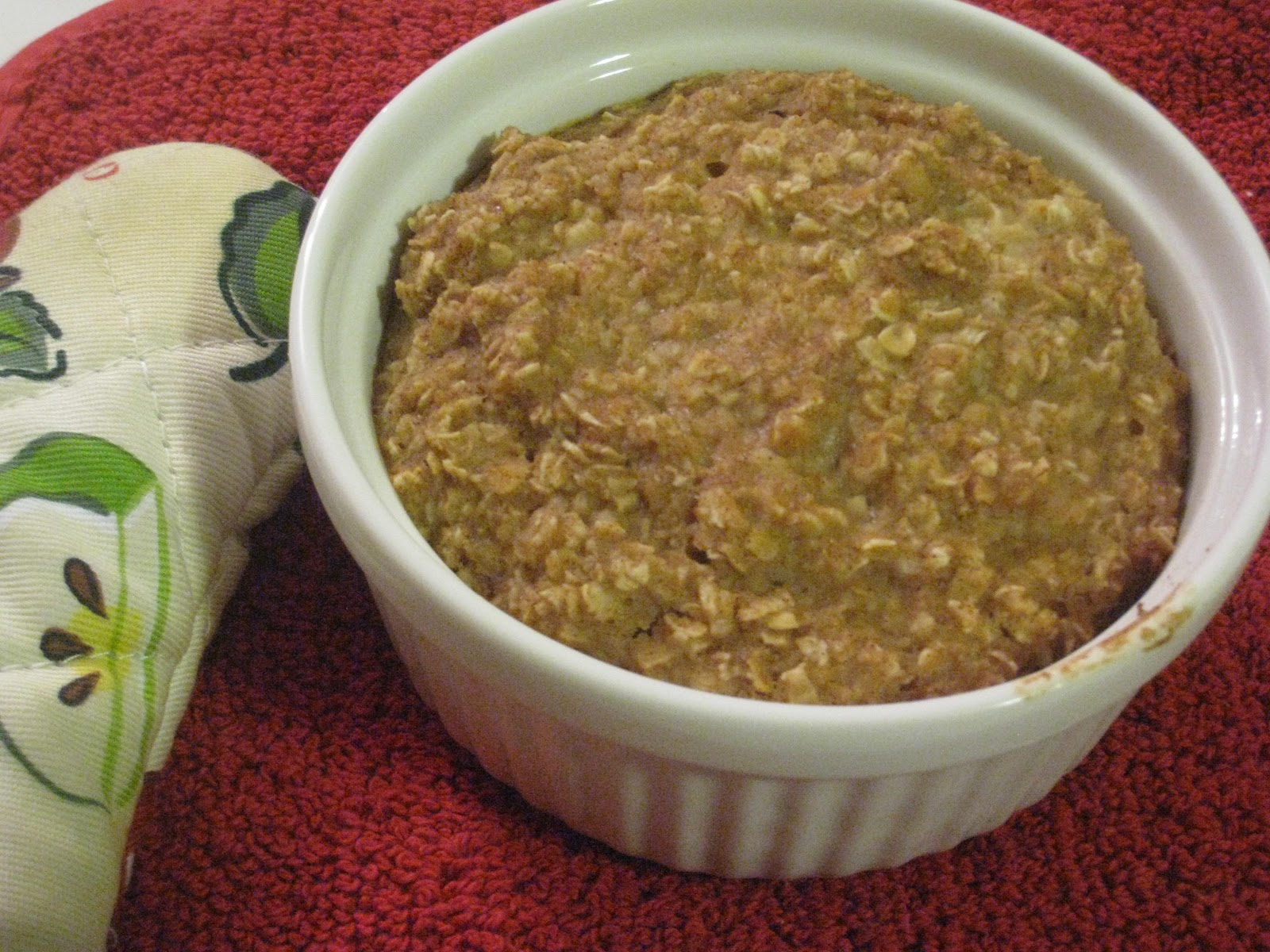 Cinnamon Roll Baked Oatmeal