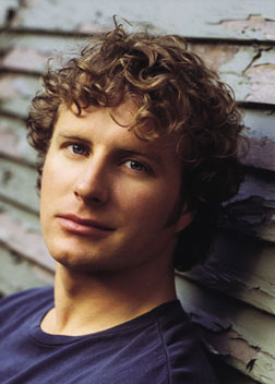 Curly Hairstyles Men - mens short curly hair Curly Hairstyles Men - b8a33 mens short curly hair.jpg