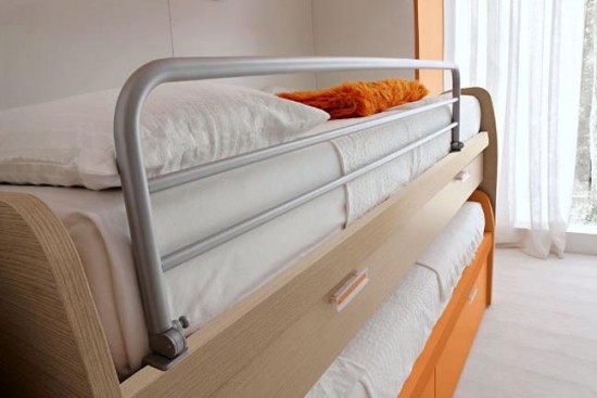 ліжка двохярусні для дитячої кімнати