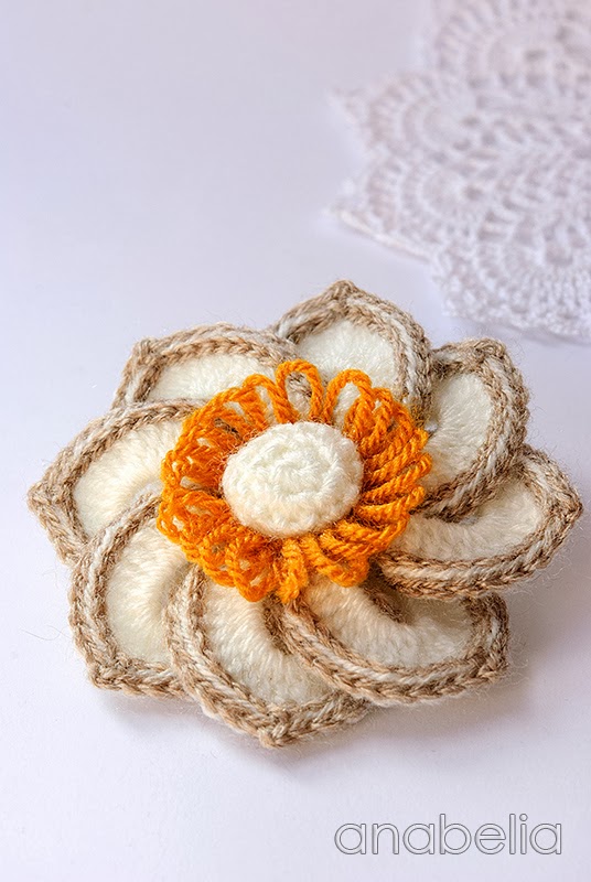 Anna crochet brooch by Anabelia