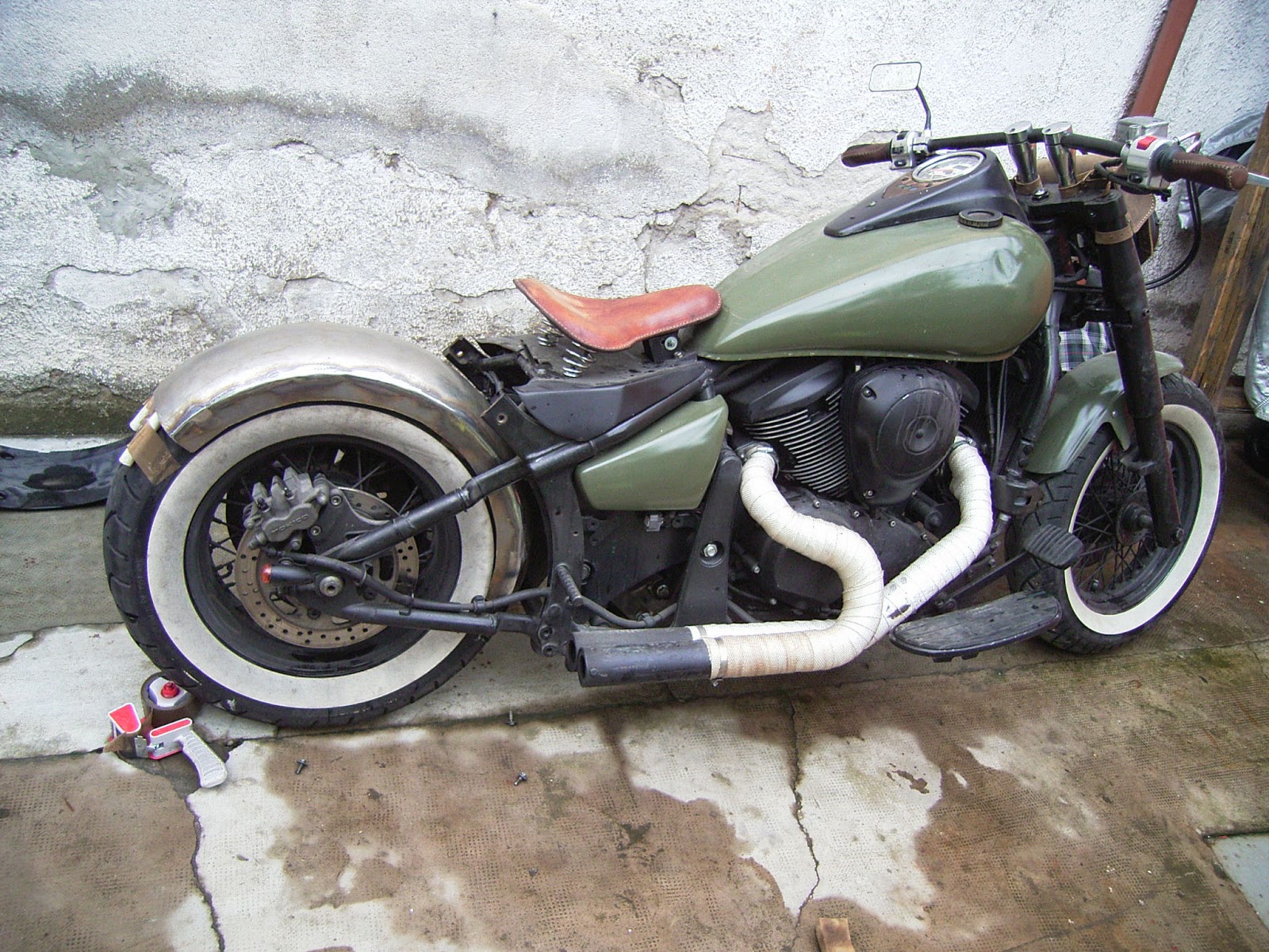 Vulcan 900 Bobber