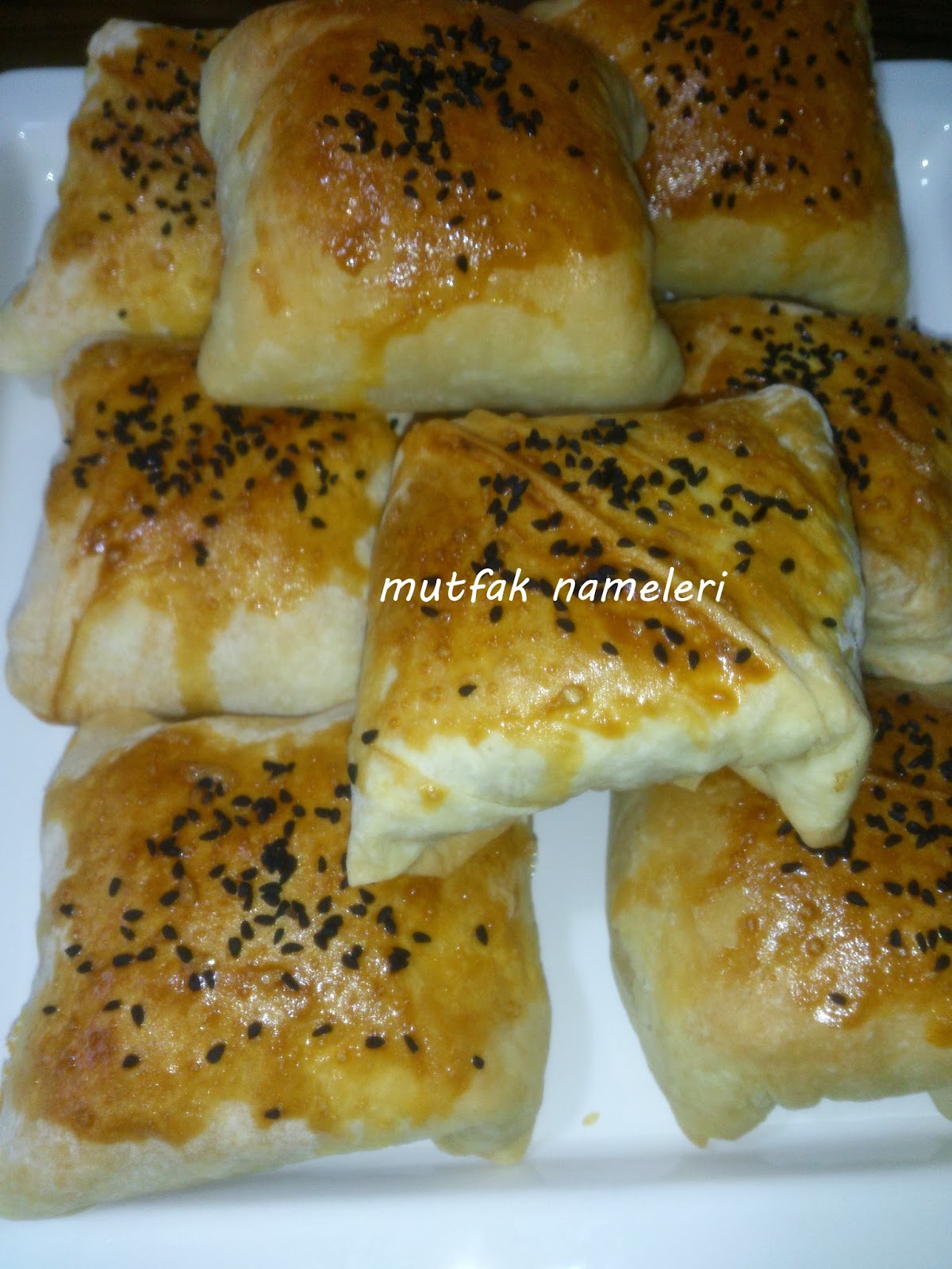 Resimli Denenmiş Yemek Tarifleri Ve Hamur İşleriMUTFAK NAMELERİ Hazır