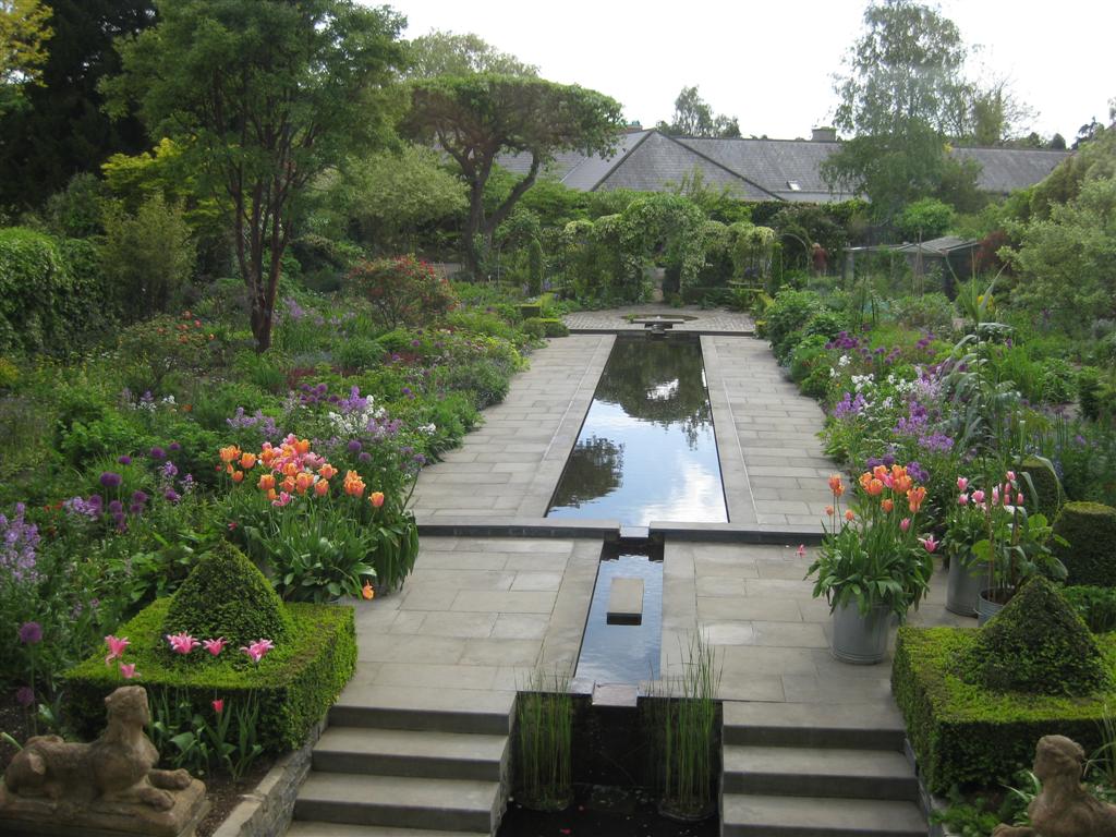 The Garden Wanderer Helen Dillon Garden, Ireland