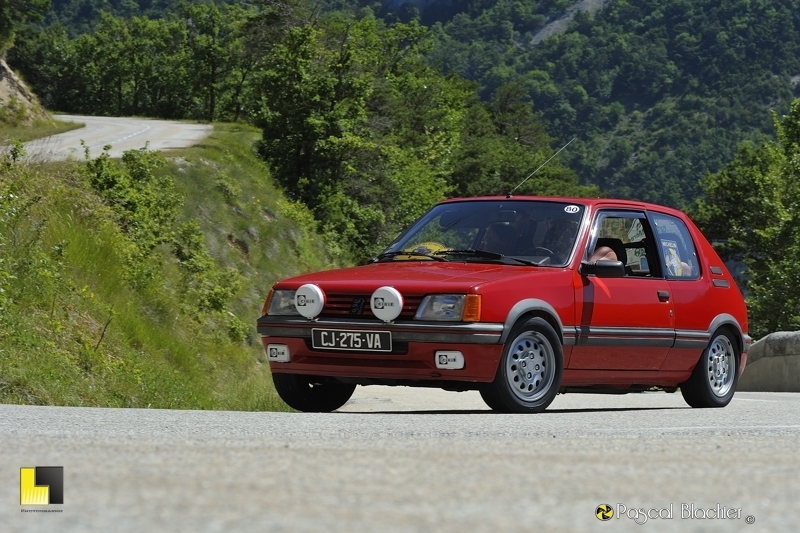 205 GTI au col du Rousset photo pascal blachier