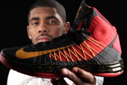 kyrie irving hyperdunk 2012