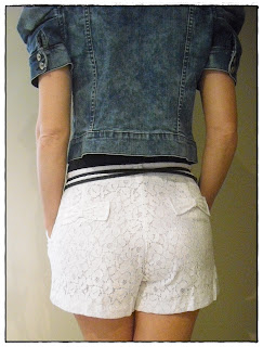 Short weißer Spitze Option ist für den Sommer Short weißer Spitze Option ist für den Sommer