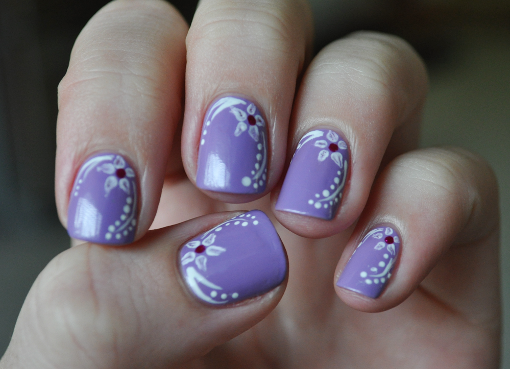 9. Lilac and Rose Gold Accent Nails - wide 6