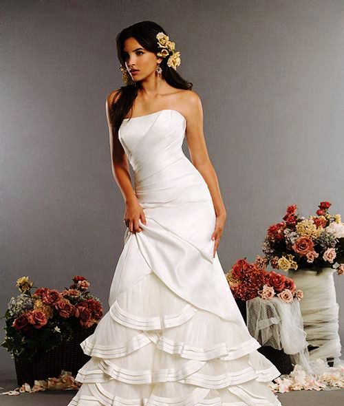 Mexican wedding dresses proudly express the Spanish influence in Mexican 