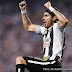 Polêmico, Loco Abreu comenta adiamento da partida entre Santos e Bota