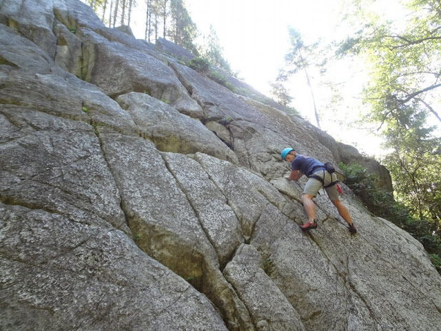 Call It A Day, Rock climbing wall, Smoke Bluffs, Squamish, beginners,