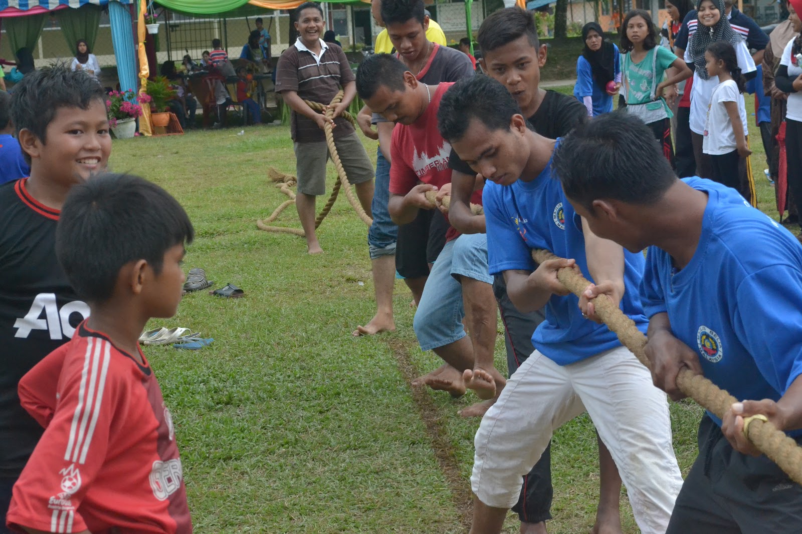 Suara Zaidi: Hari Keluarga/ Sukaneka Kampung Kelawar 2012