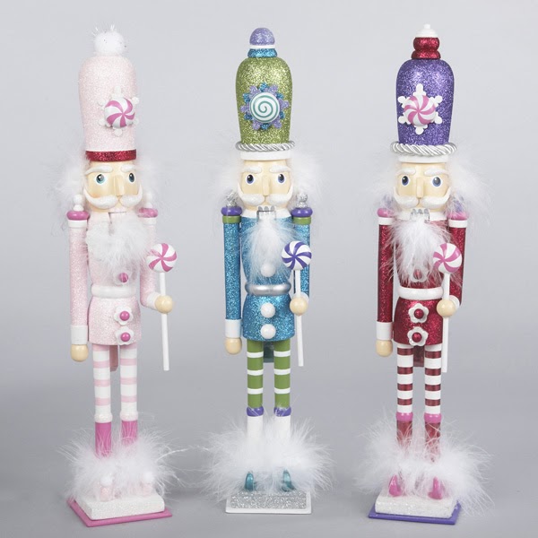 Confessions of a Holiday Junkie! Hollywood Nutcrackers I love these