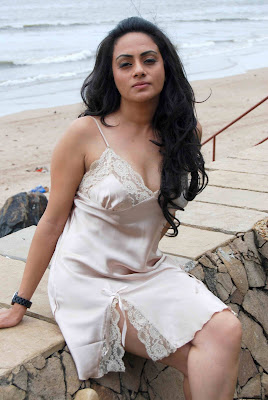 Shikha Puri wallpaper