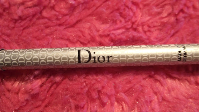 Dior Crayon Eyeliner Review - 090 Noir Black Dior Crayon Eyeliner Review - 090 Noir Black