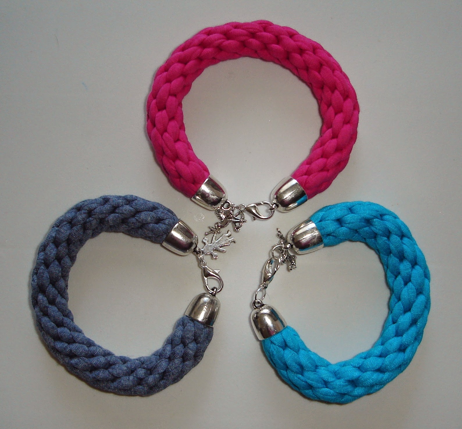 Madó Luaces Pulseras de colores para combinar como quieras