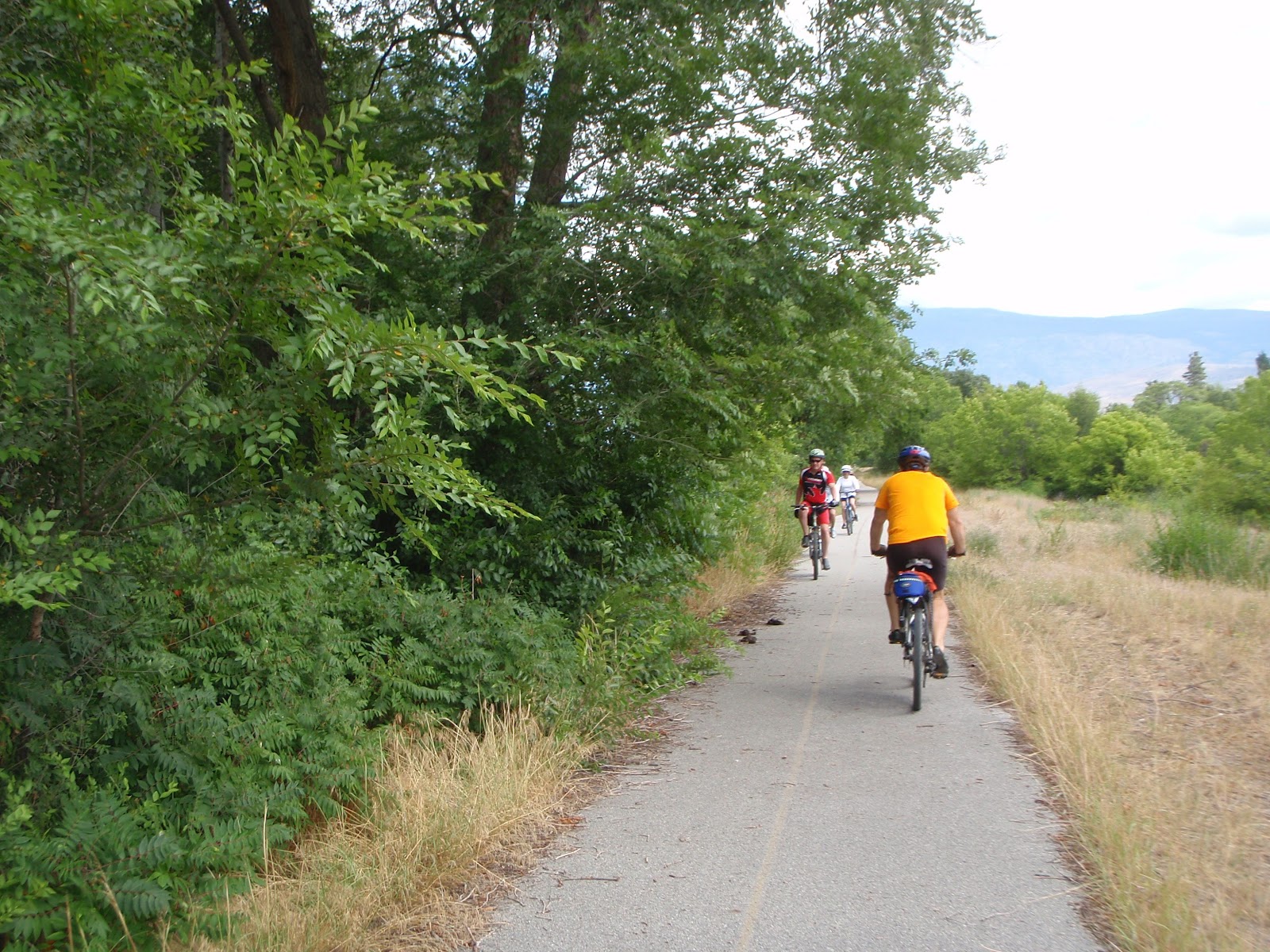 Let's Go Biking ! 25 Oliver BC Okanagan River Bike Path