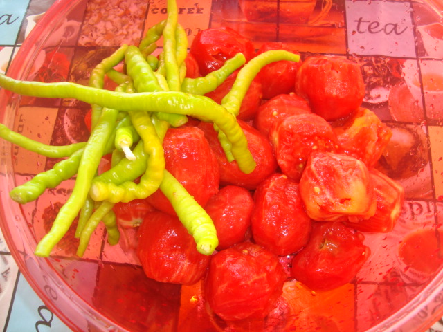 Renkli Yemekler Hoş Geldiniz:): Kışlık Menemen...