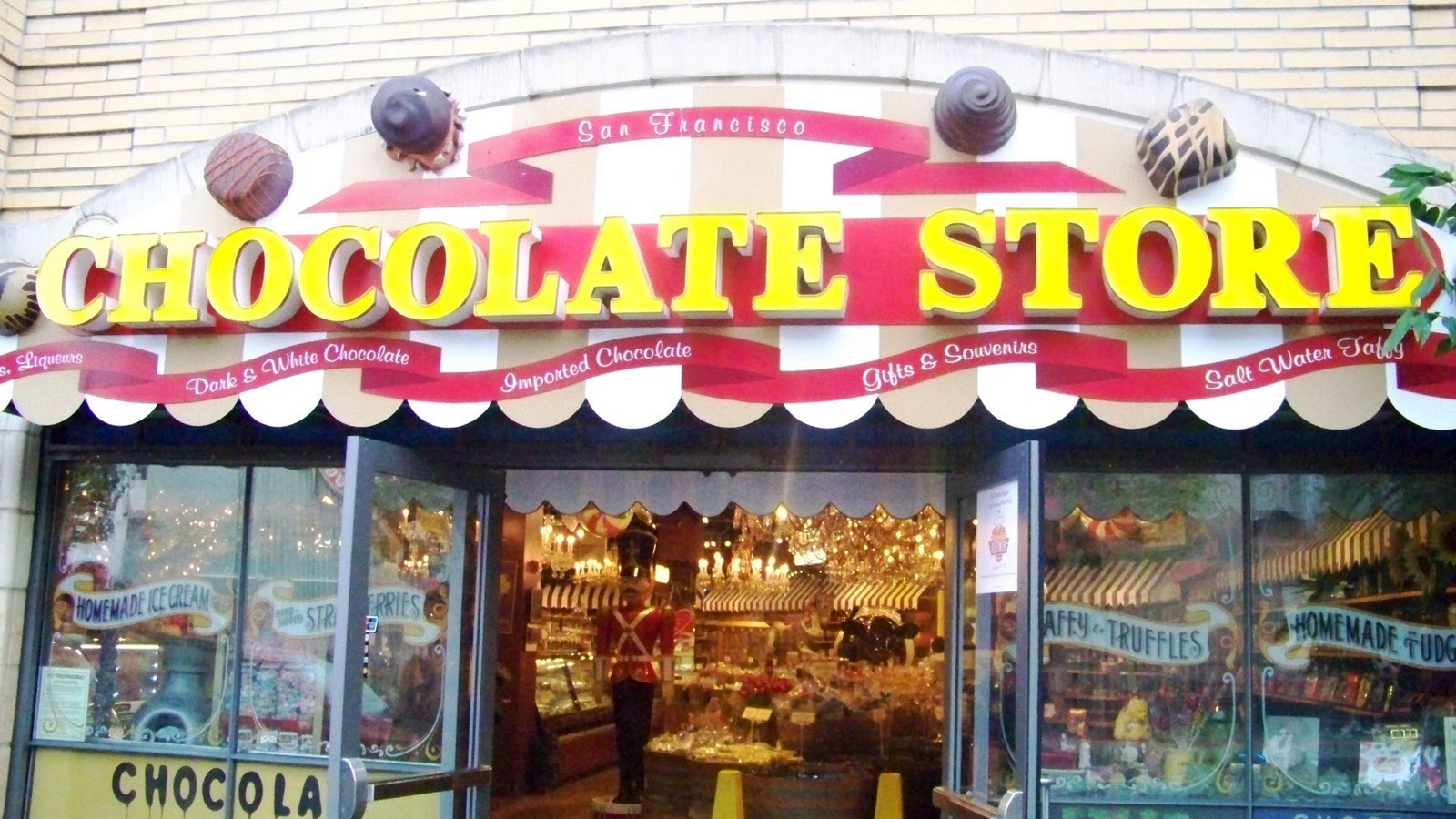 Dia 25 San Francisco (Califórnia EUA) Chocolate Store, Marinheiros