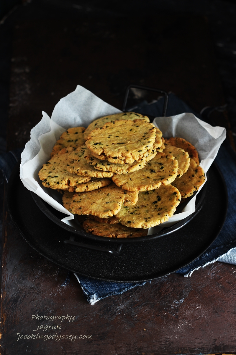 Methi Farsi Puri J Cooking Odyssey